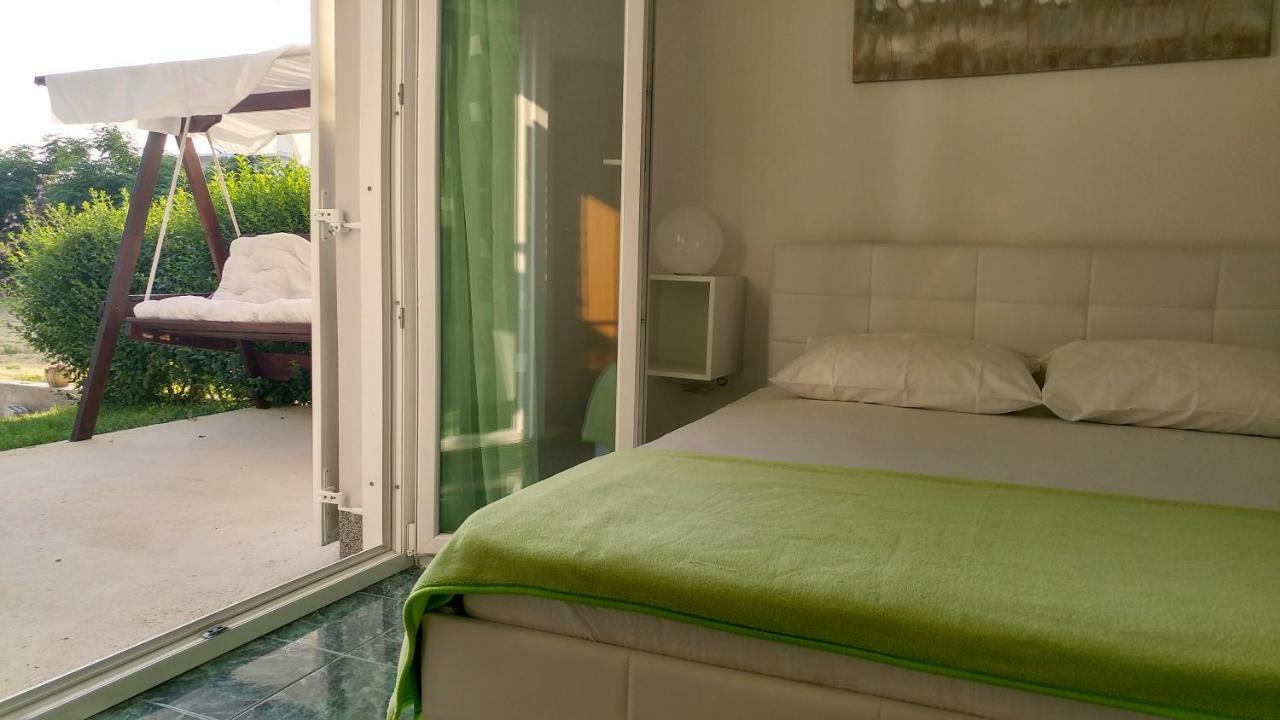 Apartmani Kastelan Barbat na Rabu Екстериор снимка